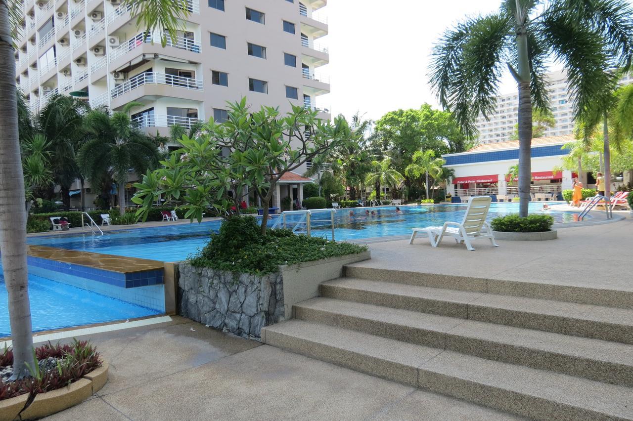 View Talay 2 Suite Apartments Jomtien Beach Exteriör bild
