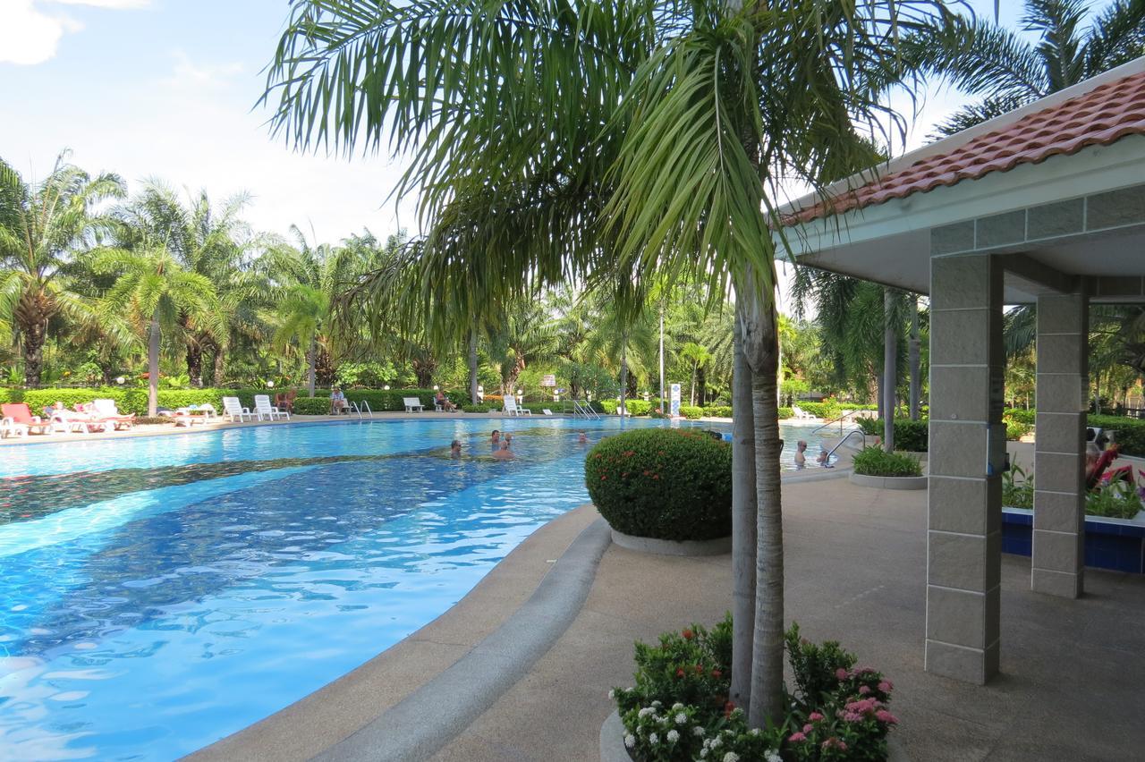 View Talay 2 Suite Apartments Jomtien Beach Exteriör bild
